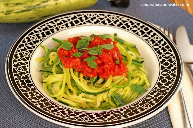 espaguete de abobrinha 2